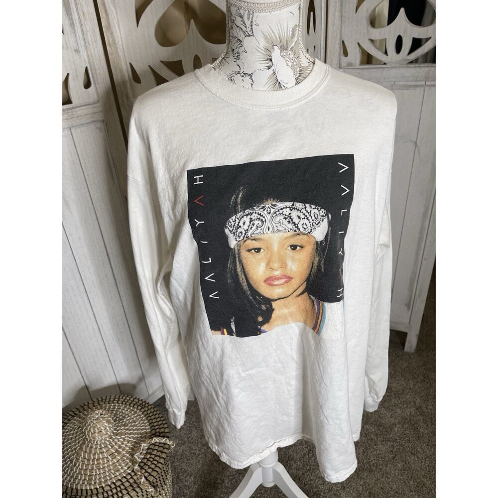 Vintage FRCHS LA X Aaliyah Graphic White Long Sleeve T Shirt Unisex Large